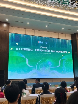 TRẢI NGHIỆM THỰC TẾ TẠI DIỄN ĐÀN TMĐT & KINH TẾ SỐ 2025 – BƯỚC ĐI QUAN TRỌNG CỦA SINH VIÊN THƯƠNG MẠI ĐIỆN TỬ, ĐẠI HỌC THỦY LỢI